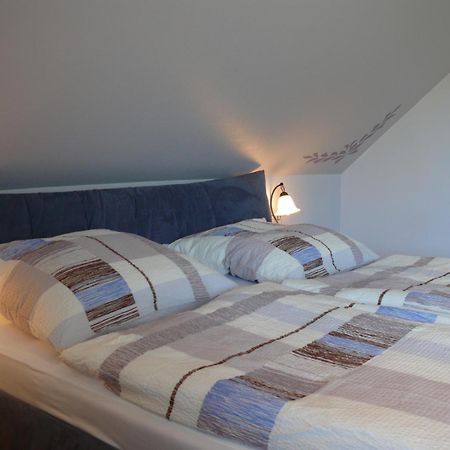Ferienweingut Wolfgang Adamy Hotel Kinheim Exterior photo